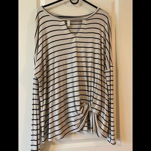 Women’s long sleeve shirt